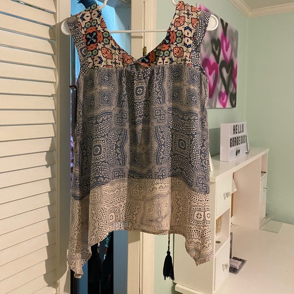 Patterned V-Neck Top with Tassels - Picture 2 of 3